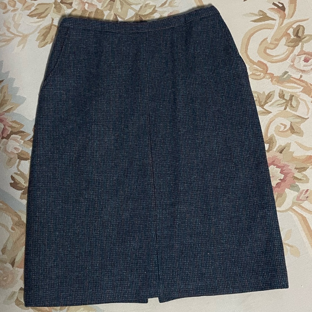 Gorgeous vintage wool skirt, size 16 1/2 beautiful tweed gray